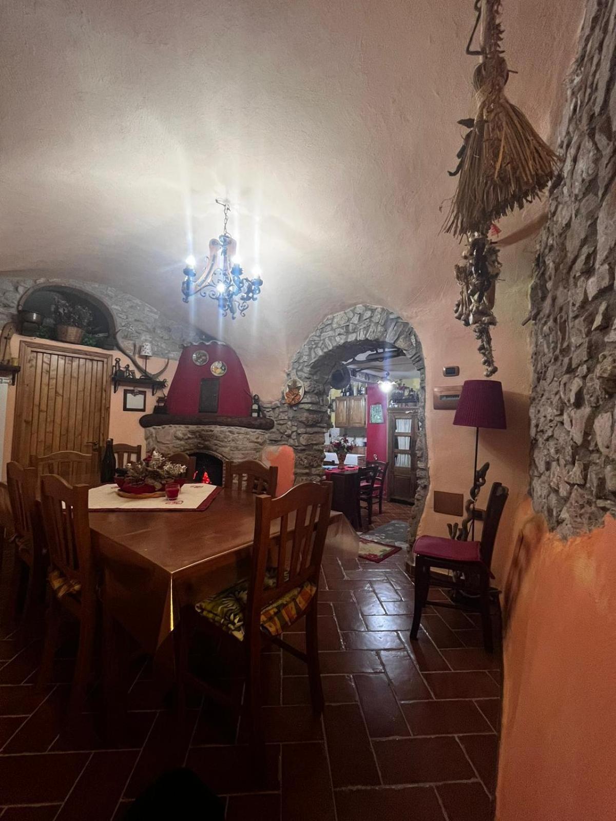 Il Borgo Della Zittola Villa Montenero Val Cocchiara Exterior photo